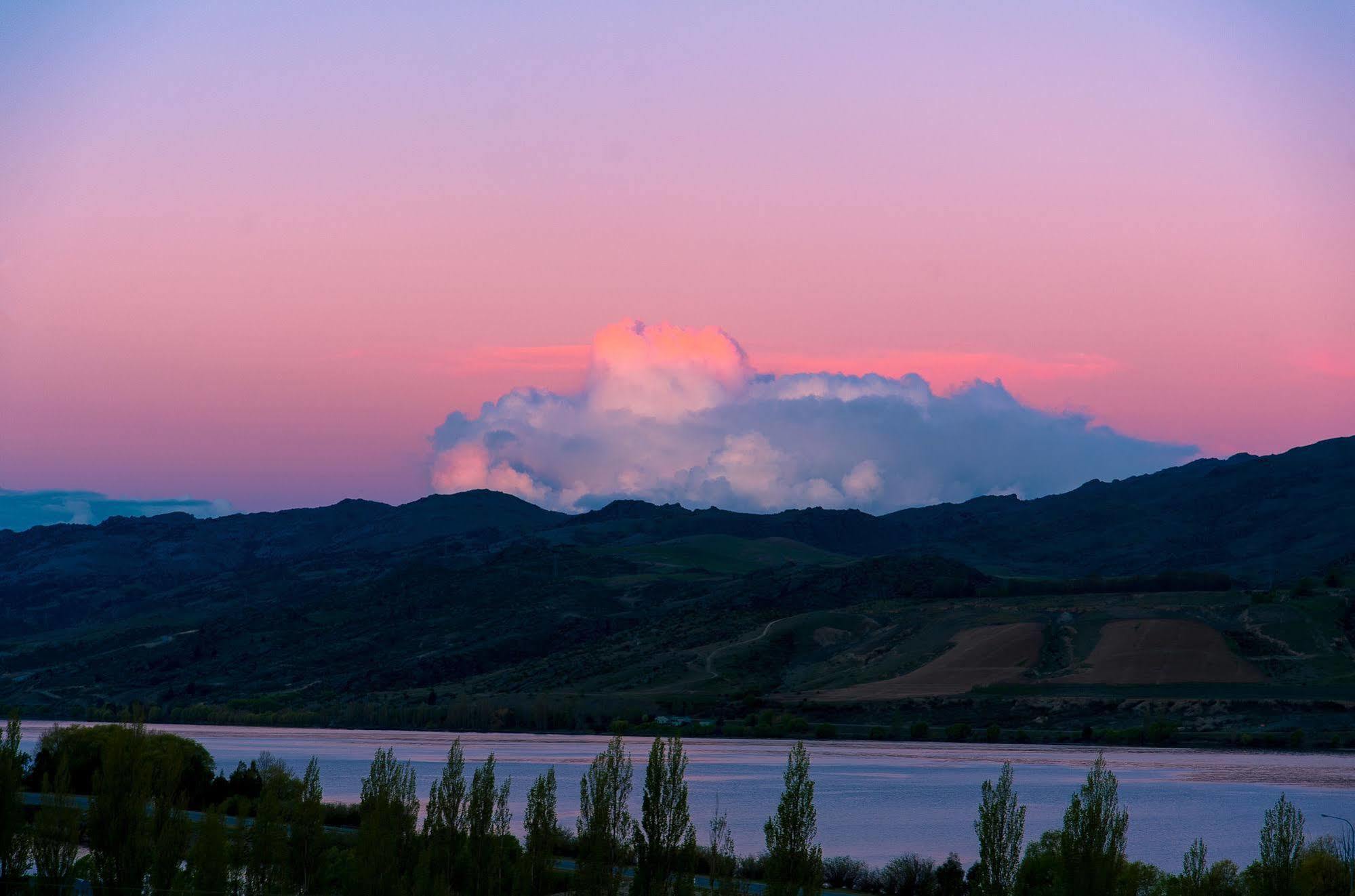 Mt Michael Lodge Cromwell Bagian luar foto